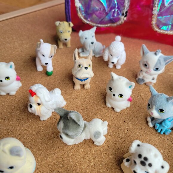 Puppy Kitty In My Pocket Flocked Dogs and Cats Soft Carrying Case Lot of 17 - Picture 6 of 12